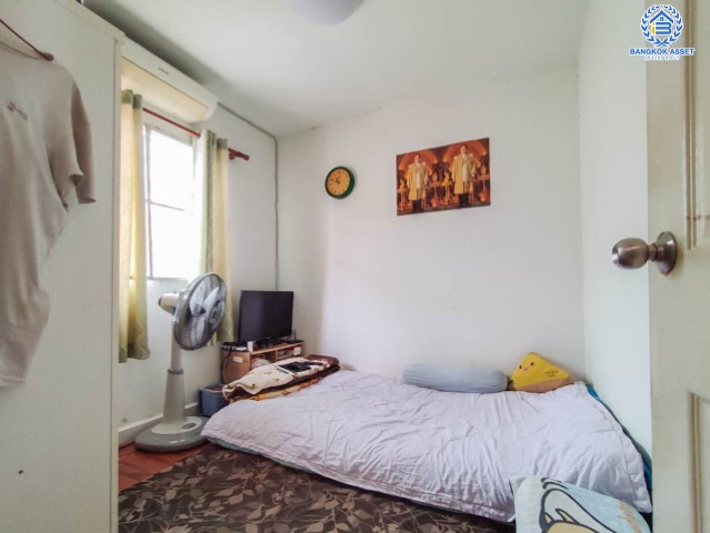 *****ทาวน์เฮ้าส์มือสอง ม.พฤกษาวิลล์17 พุทธบูชา36-พระราม2 บนเนื้อที่ 17.5 ตร.ว. ฟังก์ชัน 3 ห้องนอน 2 ห้องน้ำ บนพื้นที่ใช้สอยกว่า 100 ตร.ม. บนทำเลที่เชื่อมต่อหลายเส้นทาง ใกล้เดอะมอลล์พระราม2 รายล้อมไปด้วยสิ่งอำนวยความสะดวกครบครัน รีบจองเลย!!